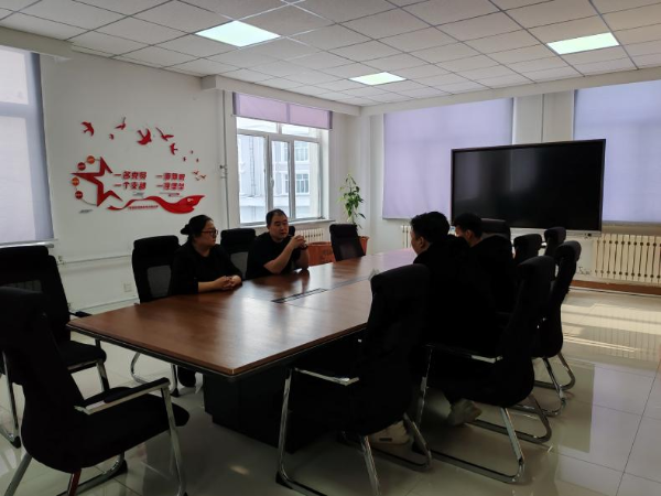 扎賚諾爾區就業服務中心 政企攜手，電商咨詢覓良策，共促發展新篇章